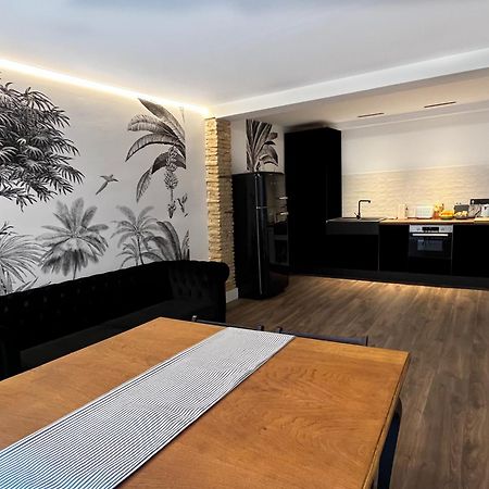 Luxury Pintoreria Vitoria Εξωτερικό φωτογραφία